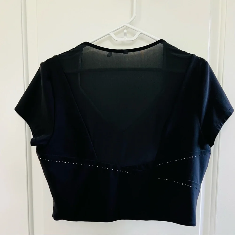 Athleta “It’s a Wrap” Cropped Tee - Picture 3 of 5